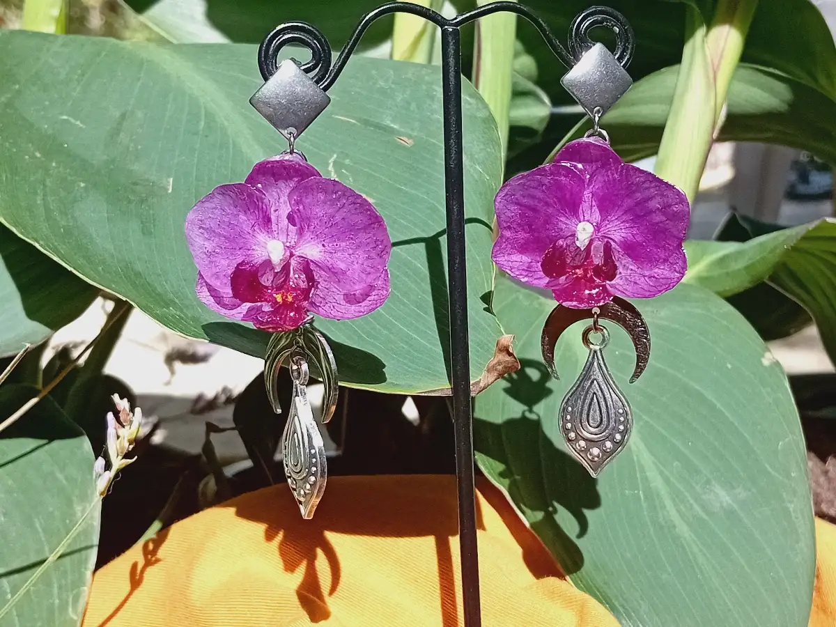 Boucles orchidées et lunes