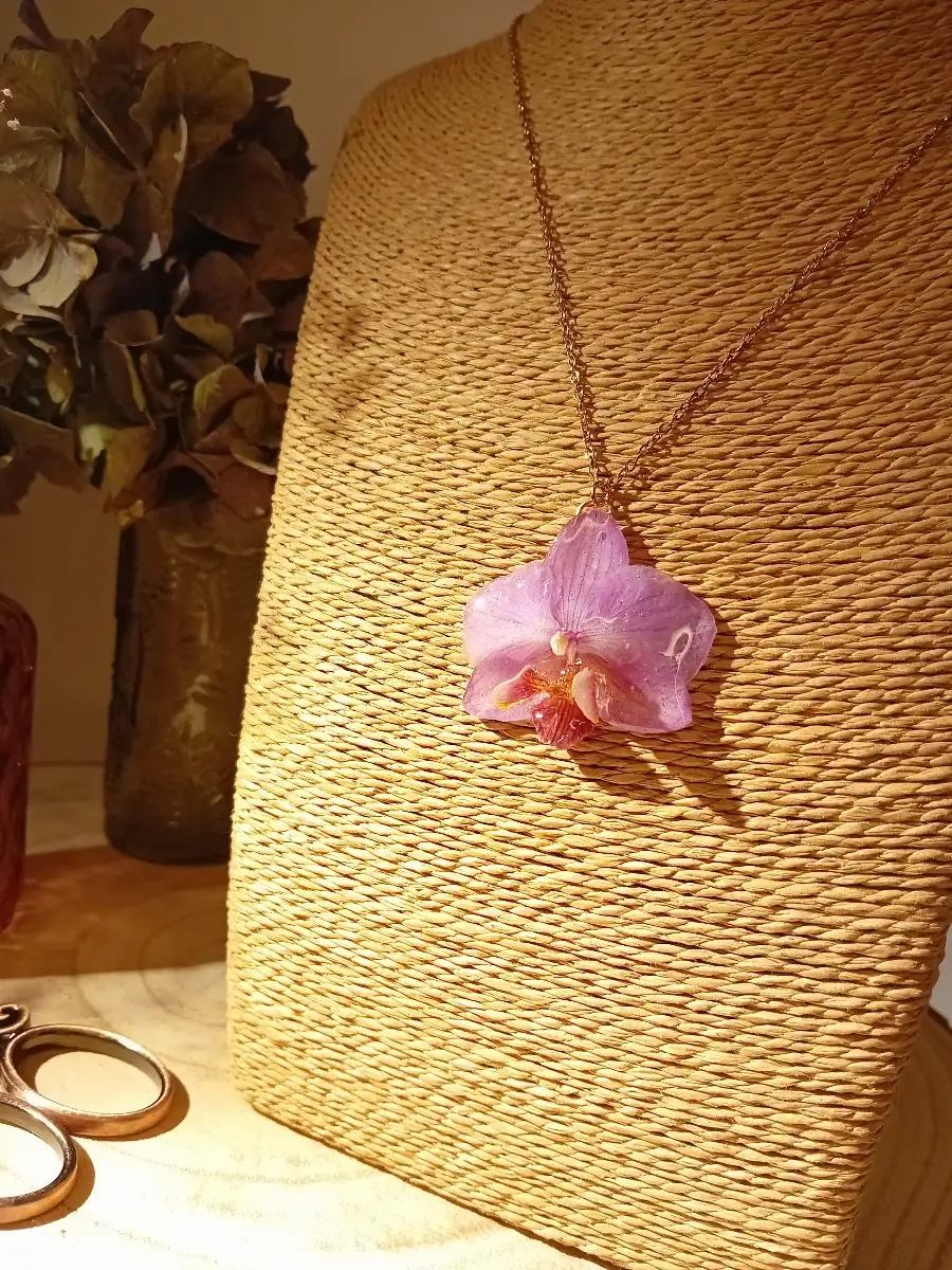Collier fleur de Phalaenopsis violette/rose
