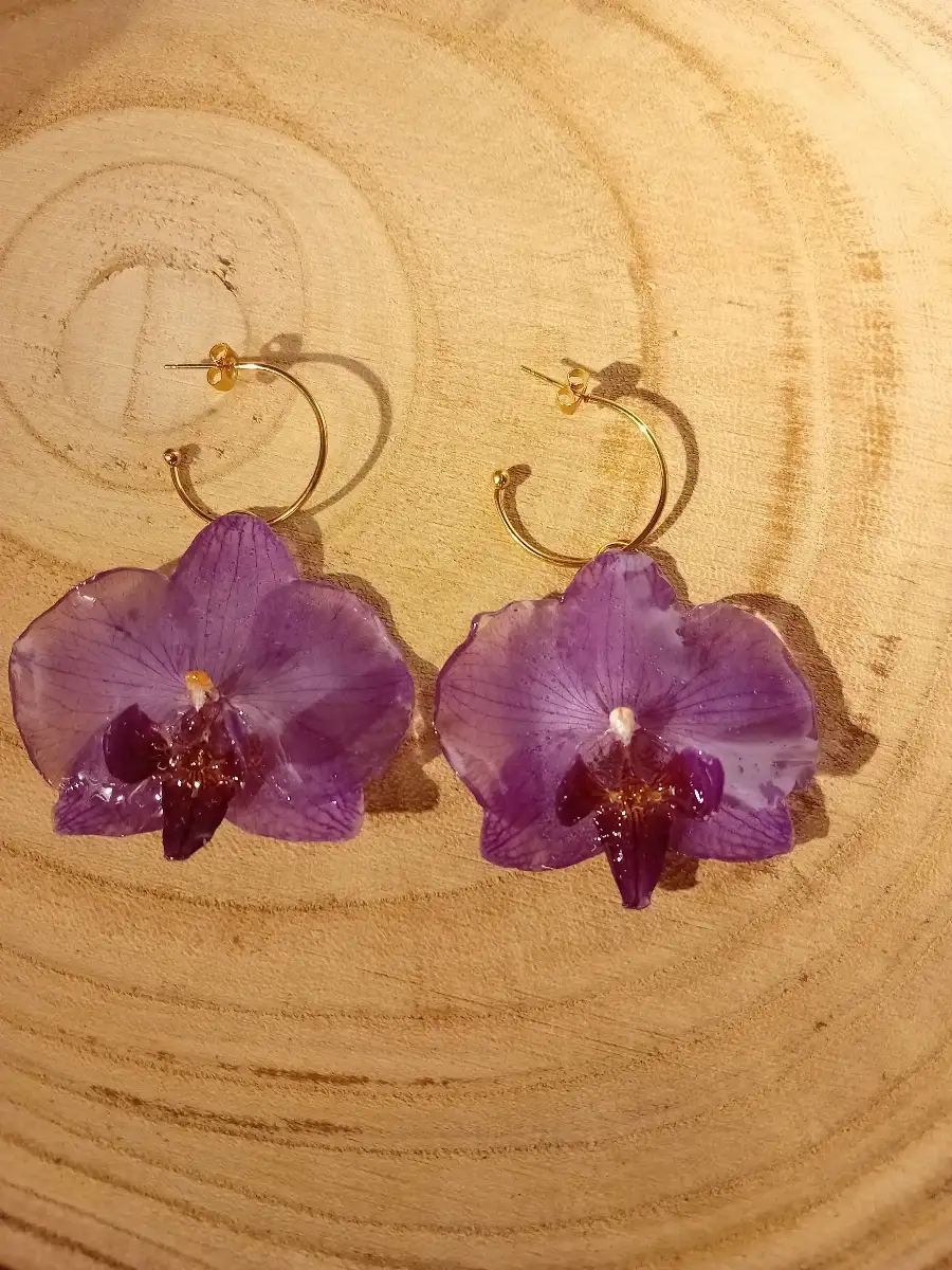 Boucles d'oreilles phalaenopsis sur anneaux